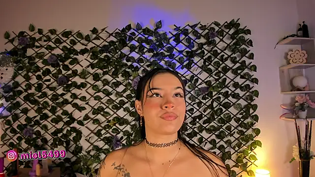 melody cute10 online show from 12/06/24, 11:47