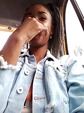 AbbyTomson online show from 10/29/25, 04:09