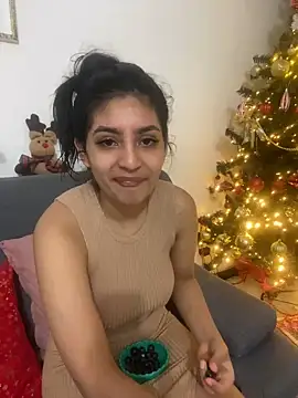 Snapshot of cloe_small chatting on 12/04/24, 02:42 cloe small online show from 12/04/24, 02:42