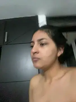 Snapshot of cloe_small chatting on 03/02/25, 01:26 cloe small online show from 03/02/25, 01:26
