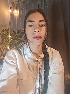 Snapshot of emma-hiill chatting on 04/10/26, 11:20 emma-hiill online show from 04/10/26, 11:20