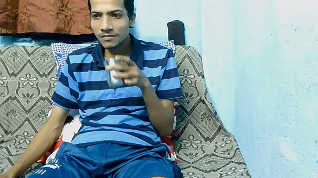 Snapshot of Alex_Suman25 chatting on 09/17/25, 06:53 Alex Suman25 online show from 09/17/25, 06:53