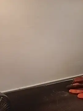 crazycam619 online show from 06/19/26, 12:15