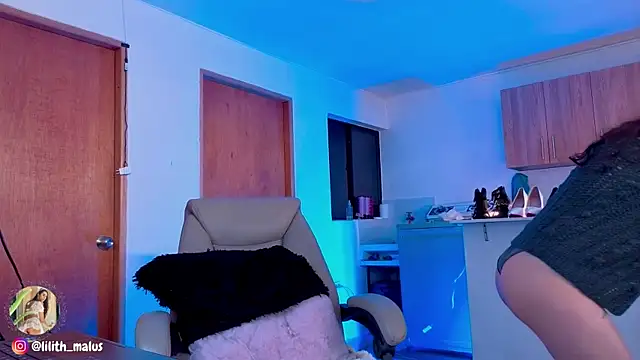 Lilith malum online show from 10/19/25, 08:20