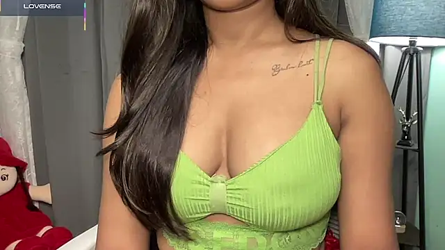 Snapshot of senorita78 chatting on 11/22/25, 06:29 senorita78 online show from 11/22/25, 06:29