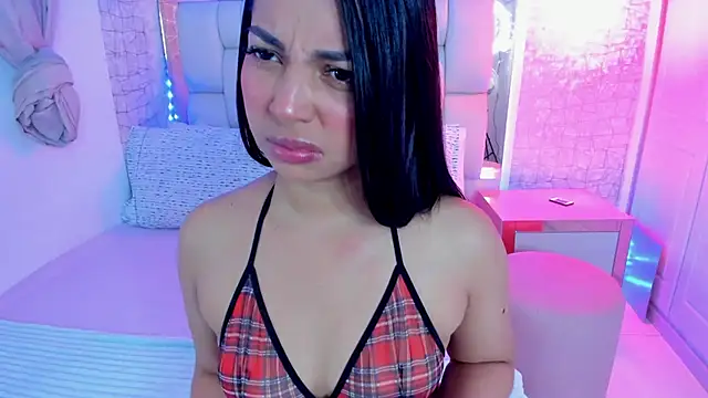 AlexandraaMillerr online show from 12/19/24, 10:24