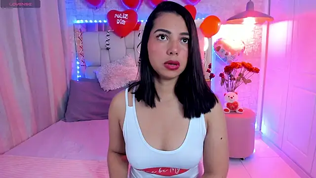 AlexandraaMillerr online show from 02/20/25, 10:48