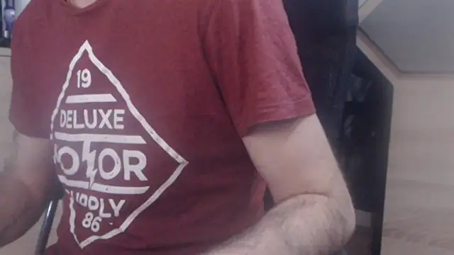 uncutguy01 online show from 01/02/25, 04:02