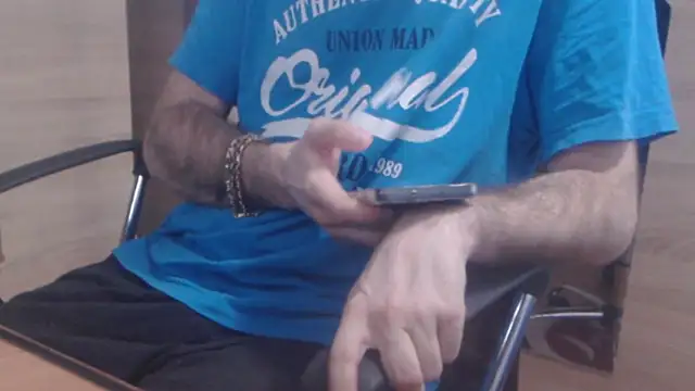 uncutguy01 online show from 01/11/25, 12:40