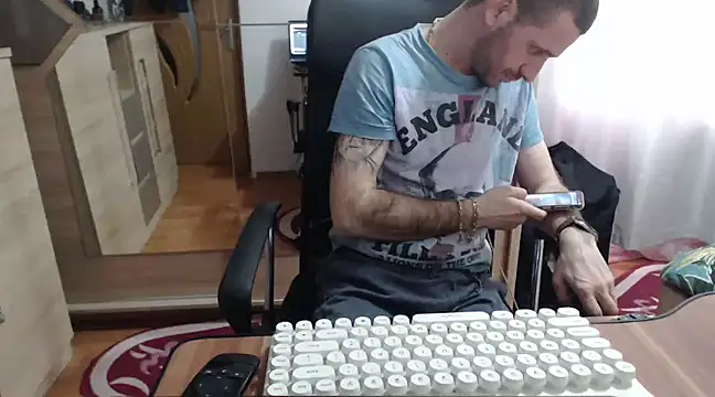 uncutguy01 online show from 03/07/25, 03:18