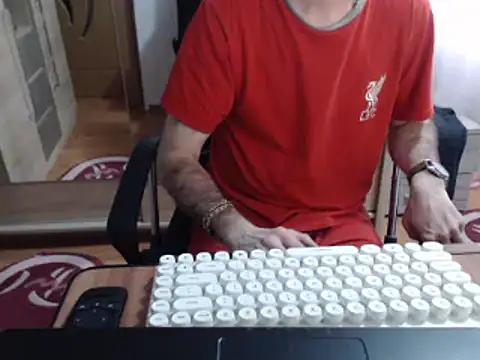 uncutguy01 online show from 03/10/25, 06:38
