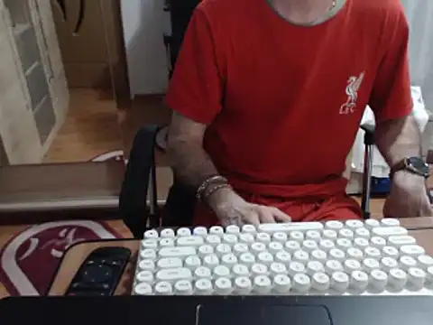 uncutguy01 online show from 03/11/25, 07:58