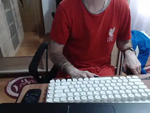 uncutguy01 online show from 03/12/25, 10:48