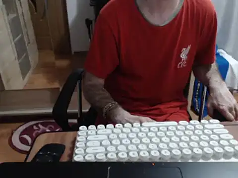 uncutguy01 online show from 03/12/25, 04:46