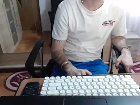 uncutguy01 online show from 03/13/25, 03:17