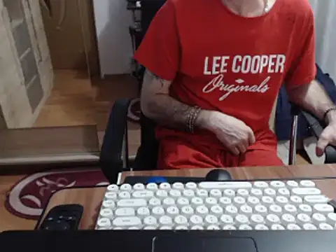 uncutguy01 online show from 03/14/25, 05:57