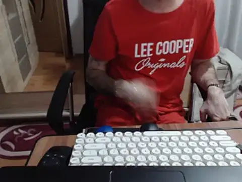 uncutguy01 online show from 03/15/25, 04:21
