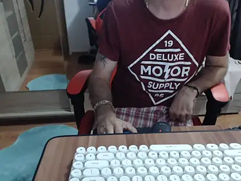 uncutguy01 online show from 09/10/25, 05:40