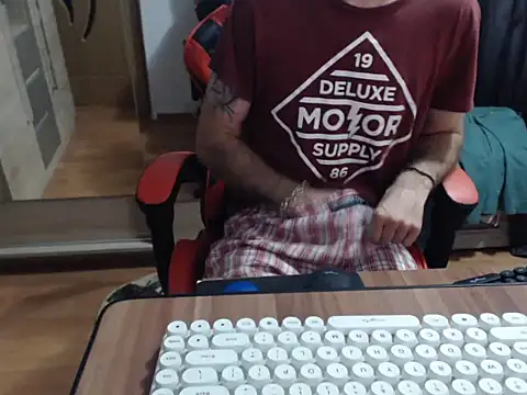 uncutguy01 online show from 09/11/25, 06:24