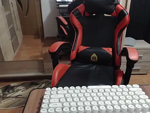 uncutguy01 online show from 09/23/25, 04:10