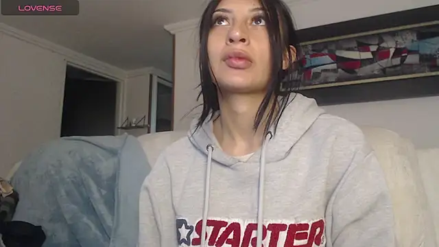 Snapshot of Nicolette_ks_ chatting on 10/03/25, 12:51 Nicolette ks online show from 10/03/25, 12:51