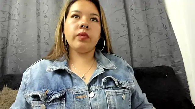 LinaBrowm online show from 01/13/25, 11:27