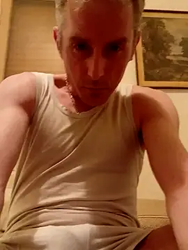 Snapshot of dedalus84 chatting on 03/12/25, 10:17 dedalus84 online show from 03/12/25, 10:17