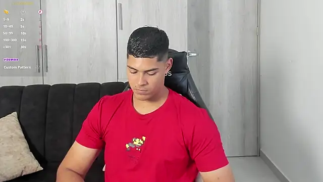 Snapshot of Iamdylan777 chatting on 10/12/25, 07:35 Iamdylan777 online show from 10/12/25, 07:35