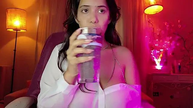 AllisonCatUwU online show from 06/14/26, 03:25