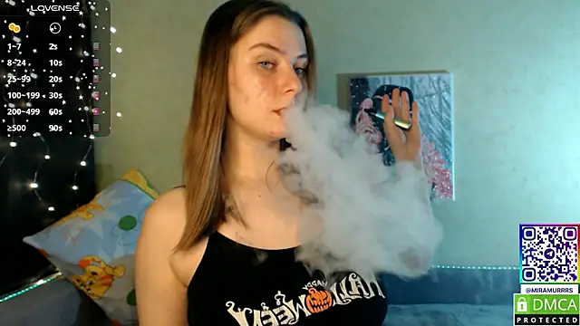 Snapshot of MurrrWorren chatting on 12/05/25, 12:47 MurrrWorren online show from 12/05/25, 12:47