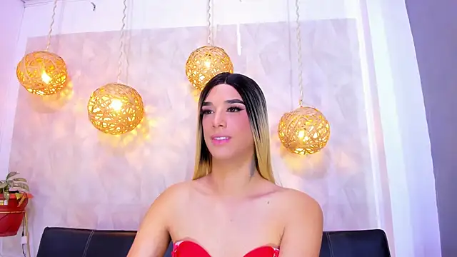 victoria aleia  online show from 12/11/24, 11:10