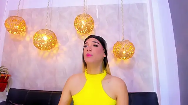 victoria aleia  online show from 12/14/24, 04:52