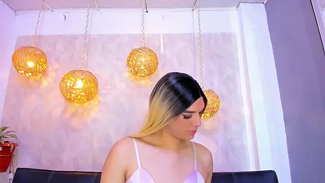 victoria aleia  online show from 01/04/25, 02:03