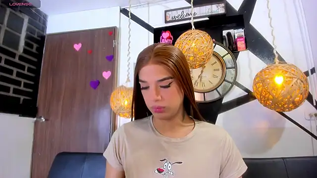 victoria aleia  online show from 06/11/26, 10:30