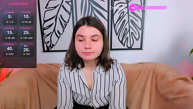 Viola  Shy online show from 01/25/25, 11:32