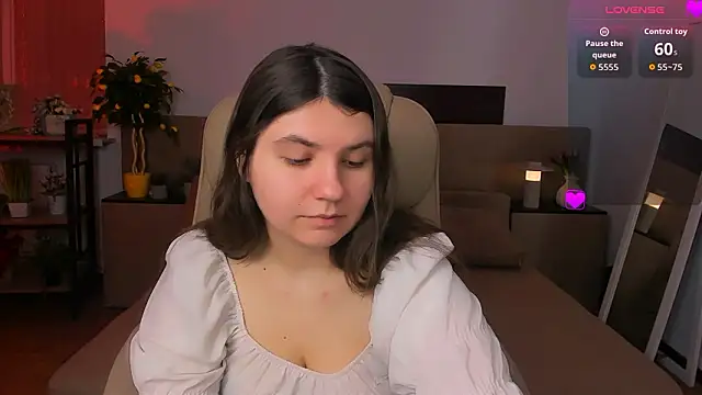 Snapshot of Viola__Shy chatting on 03/14/26, 09:20 Viola Shy online show from 03/14/26, 09:20