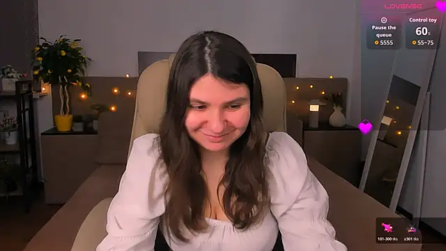 Snapshot of Viola__Shy chatting on 03/16/26, 09:08 Viola Shy online show from 03/16/26, 09:08