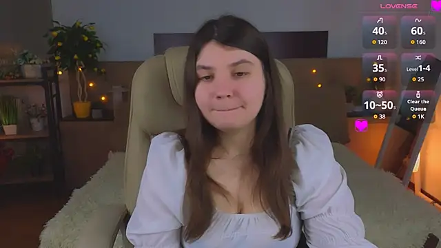 Snapshot of Viola__Shy chatting on 04/16/26, 09:39 Viola Shy online show from 04/16/26, 09:39