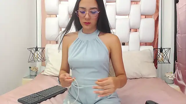 Snapshot of EmmyCruzZ chatting on 09/11/25, 07:03 EmmyCruzZ online show from 09/11/25, 07:03