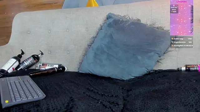 Snapshot of sarah_banks1 chatting on 01/24/25, 10:08 sarah banks1 online show from 01/24/25, 10:08