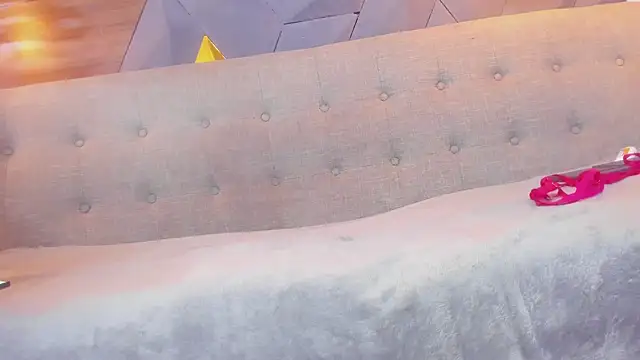 Snapshot of sarah_banks1 chatting on 01/28/25, 07:00 sarah banks1 online show from 01/28/25, 07:00