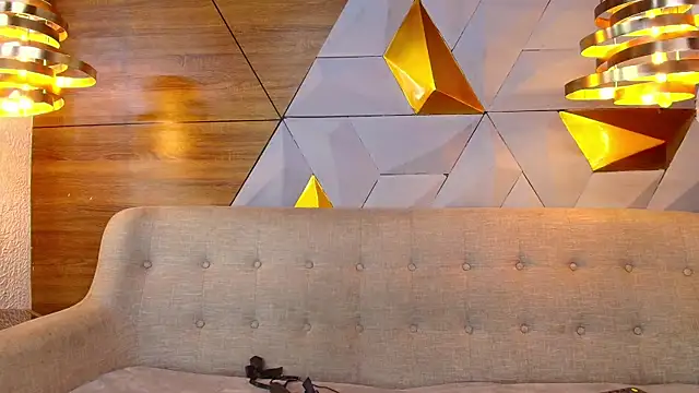 Snapshot of sarah_banks1 chatting on 02/28/25, 07:03 sarah banks1 online show from 02/28/25, 07:03