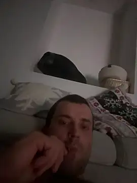 Snapshot of MateoKimiBi chatting on 12/11/24, 02:19 MateoKimiBi online show from 12/11/24, 02:19