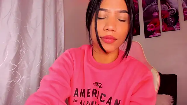 Alissarhys26 online show from 12/19/24, 01:07