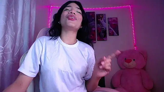 Alissarhys26 online show from 02/06/25, 10:21