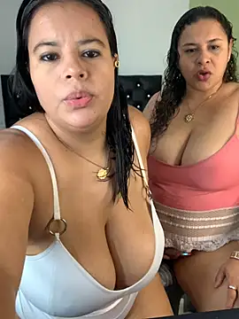 twocurvylatins online show from 07/29/26, 12:58