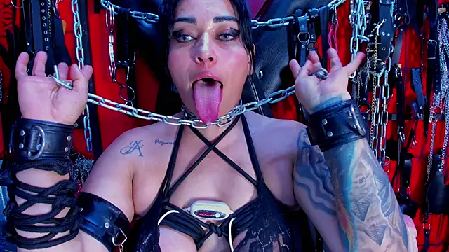 sadistic aradia online show from 02/13/25, 03:29