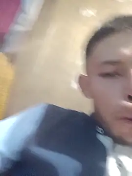 Snapshot of Leonul chatting on 10/15/25, 05:51 Leonul online show from 10/15/25, 05:51