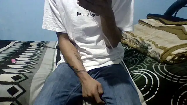 Snapshot of Leonul chatting on 11/23/25, 08:47 Leonul online show from 11/23/25, 08:47