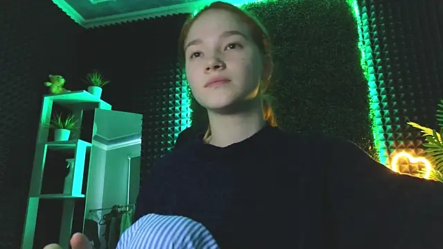 erikabrian online show from 12/28/24, 04:41
